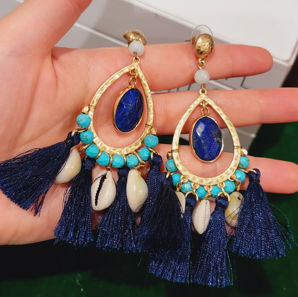 Tassel Shell Stud Earrings With Lapis